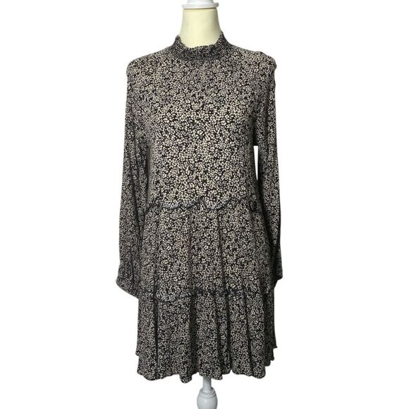 Fray Mock Neck Tiered Black & White Floral Babydoll Mini Dress Womens Size Large - Picture 1 of 16